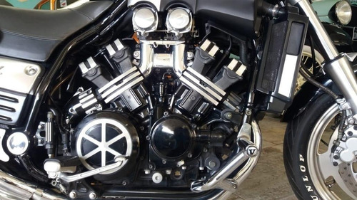 Yamaha Vmax 1200