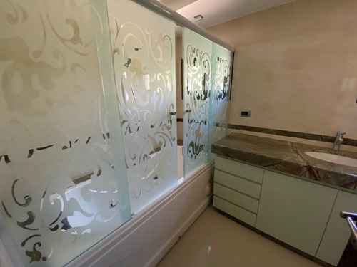 Imagen 12 de 14 de Venta: Casa De 5 Dormitorios, En Amplio Padrón En Carrasco
