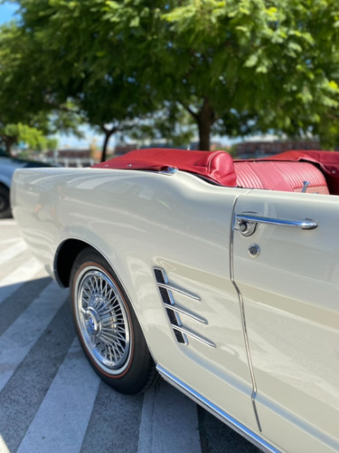 Ford Mustang Descapotable