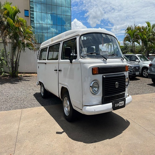 Volkswagen Kombi 1.4 Standard Total Flex 3p