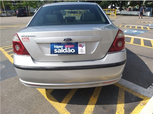 Ford Mondeo 2.0 Ghia 16v Gasolina 4p Automático