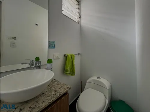 Apartamento En Laureles(mls#247740)
