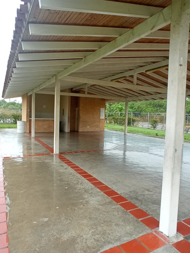 Imagen 24 de 29 de Apartamento En Guatire, La Mejor Zona, Remodelado, Concepto Abierto, Vista Panoramica, Cerca De Terminal De Pasajeros Y Centros Comerciales