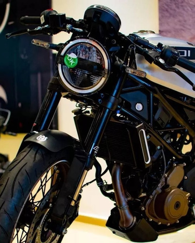 Imagen 2 de 25 de Husqvarna Vitpilen 401 Moto Scrambler 0km 2023 Urquiza Motos
