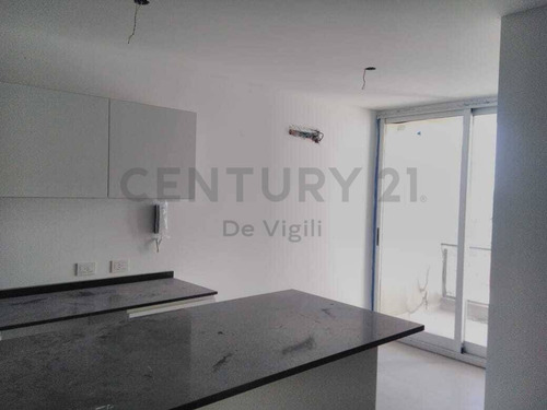 Imagen 4 de 18 de Departamento 1 Dormitorio A Estrenar Abasto