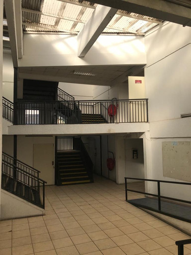 Se Arrienda Gran Propiedad Comercial, Ubicada En Gran Av.