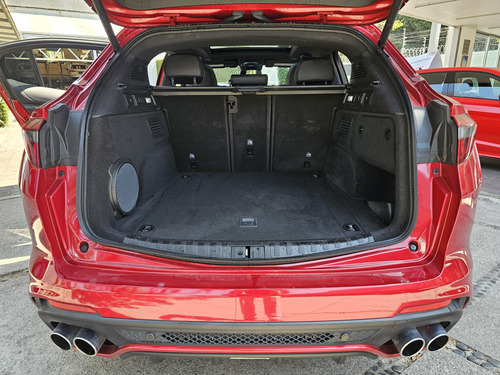 Alfa Romeo Stelvio 2.9L Quadrifoglio Verde V6 Bi-Turbo At