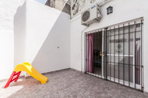 Venta Ph 4 Ambientes Con Cochera Y Patio - Lanus Este