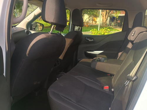 Nissan Frontier 2.3 Attack Cab. Dupla 4x4 Aut. 4p