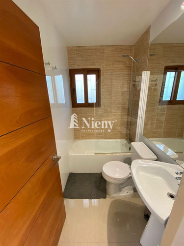 Casa Rentando 10% Anual. 6 Dorm, Vista Al Mar . Reñaca