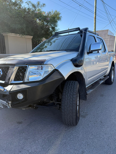 Nissan Frontier 2.5 Le Cab Doble 4x4 Tap. Cuero