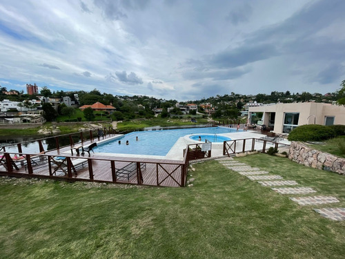 Imagen 13 de 17 de Casa En Venta Villa Del Lago Con Bajada Al Lago