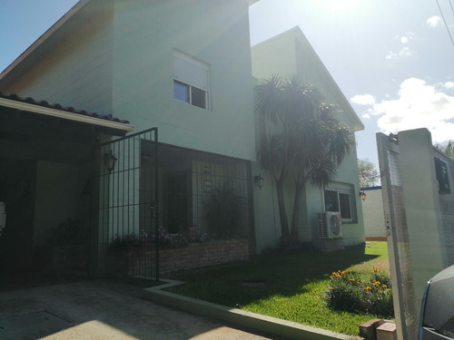 Casa En Atlántida 4 Dorm. 4 Baños Y Piscina