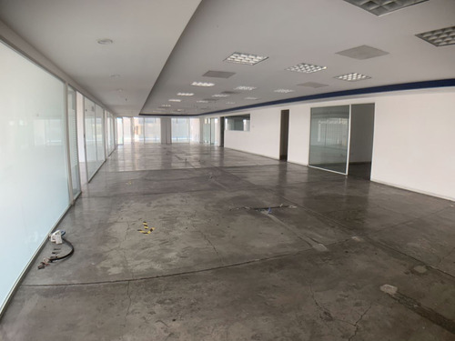 Oficina En Renta En Lomas Altas Torre Quadrata (m2o2439)