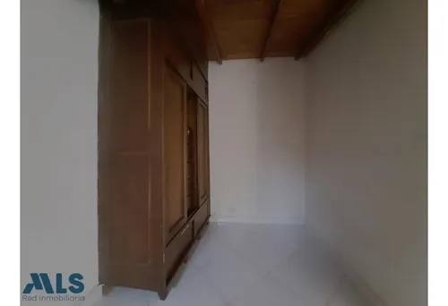 Buena Ubicación(mls#253704)