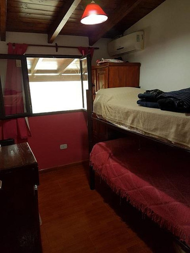 Imagen 22 de 24 de Casa De 5 Dormitorios - Con Pileta - Quincho - Cava Para Vinos - Funes