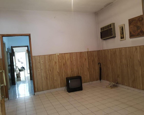 Venta Casa 3 Ambientes En Banfield
