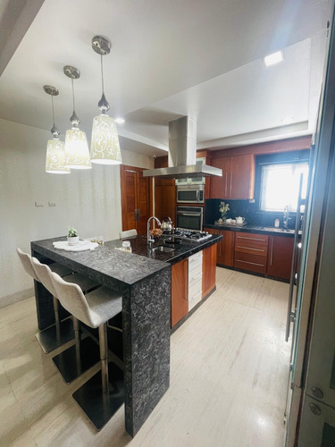 Penthouse De Lujo En Cerros De Gurabo Torre Ferrari