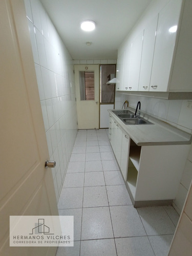 Dpto. 3 Dorm / 2 Baños / 1 Bod. Comuna De Santiago.-