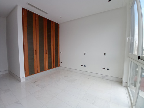 Imagen 10 de 17 de Vendo Apartamento 150m2 4h/4b/4p La Castellana