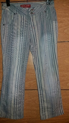 Jean Tipo Capri, Importado, Marca Guess, Talle 28