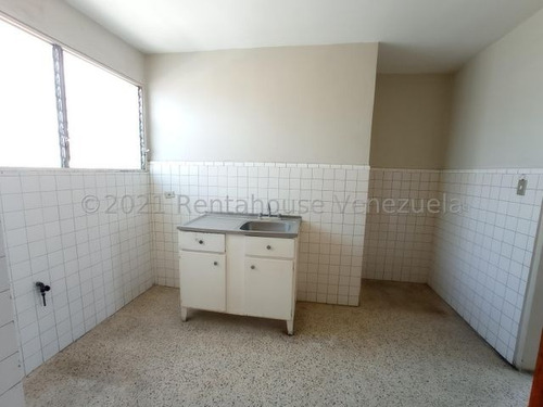 Imagen 4 de 14 de Grato Apartamento En Venta Zona Centro # 4 22-12332 Gbf