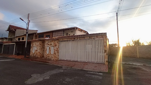 Imagen 24 de 25 de Casa En Venta , Urbanización Altos De Paramillo