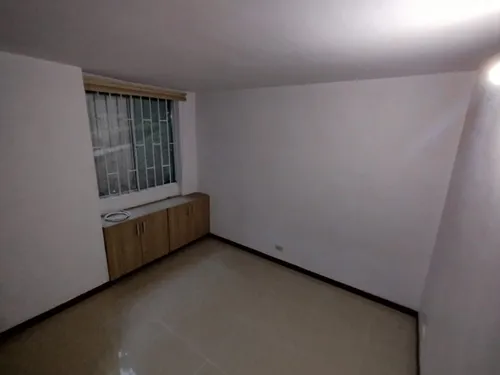 Arriendo Apartamento En Loma De Los Bernal
