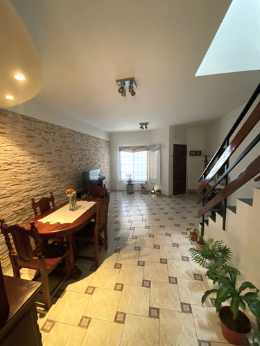 Duplex  4 Ambientes Venta Villa Luzuriaga