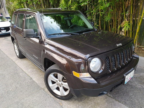 Imagen 2 de 15 de Jeep Patriot 2014 2.4 Sport Cvt