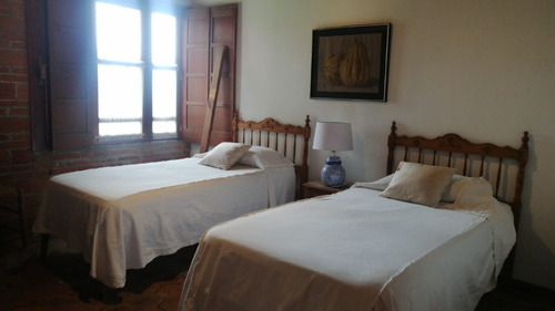 Casa En Venta 1300m2, Tequisquiapan Centro, Qro, Méx.