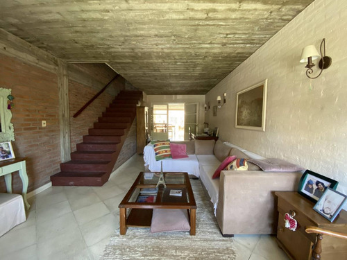 Imagen 4 de 30 de Casa - Mart.-fleming/panam.