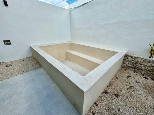 Townhouse En Venta En Temozón Norte En Merida Yucatán.
