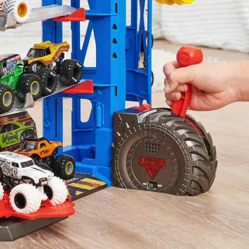 Playset Spin Master Monster Jam Garaje Grave Digger Color Multicolor