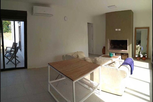 Preciosa Casa En Venta En Pinares