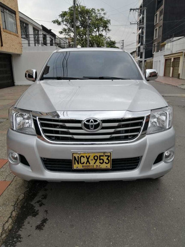 Toyota Hilux Mt 2500 4x4