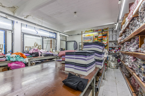 Taller Con Vivienda En Caba: Lote Propio, Terraza Y Quincho
