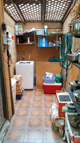 Comoda Casa Frente A Placita En Av San Juan