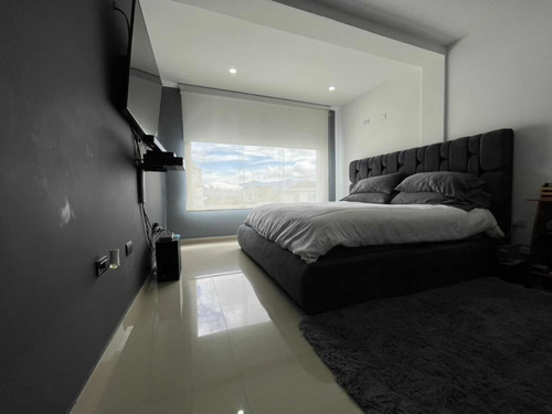 Imagen 8 de 12 de Jcs En Venta Hermosa Casa En Pirineos
