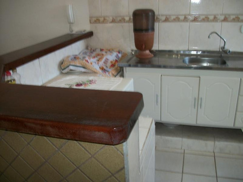 Apartamento Para Venda Em Praia Grande, Vila Caiçara, 1 Dormitório, 1 Banheiro, 1 Vaga - Ap0037_2-321711