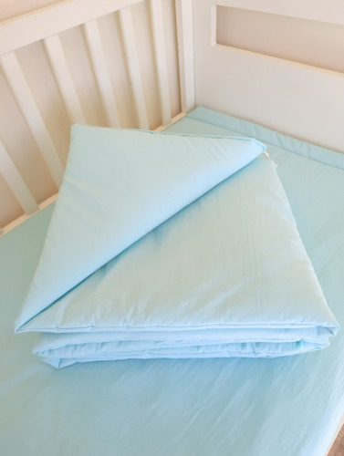 Acolchado Y Chichonera Reversible Cuna Funcional- Celeste Celeste Pastel Tusor