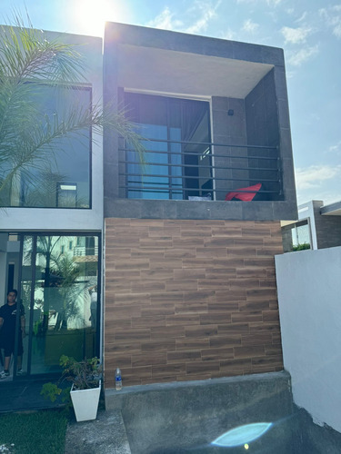 Casa En Venta, Jiutepec Morelos, 4 Recamaras