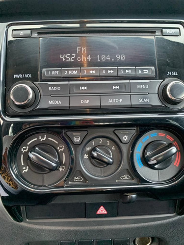 Imagen 12 de 14 de Mitsubishi L200 2018 2.4 Cabina Doble 4x2 Mt