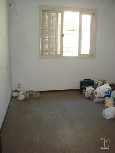 Casa Em Tristeza Com 4 Dormitórios - Lu273470