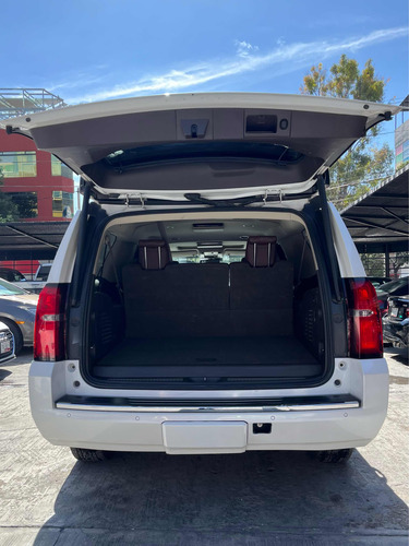 Chevrolet Suburban 5.3 Ltz 4x4 Mt