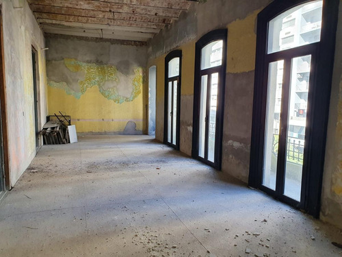 Imagen 16 de 18 de Edificio : 18 De Julio Y Vazquez, Esquina , 600 M2, 3 Plantas, Ascensor !!