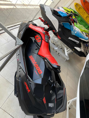 Sea Doo Spark Trixx 2up 8hs Blutooth Año 2022 - Test Drive