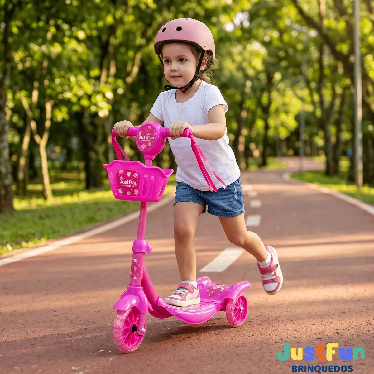Patinete Infantil com Luz de Led 3 Rodas Musical Cesto Guidão Ajustável JustFun Brinquedos Cor Rosa