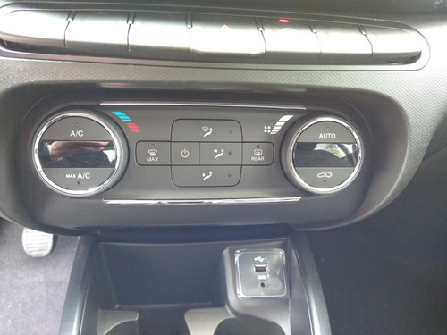 Fiat Cronos 1.8 Patente