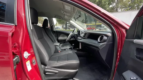 Toyota RAV4 2.5 Le At